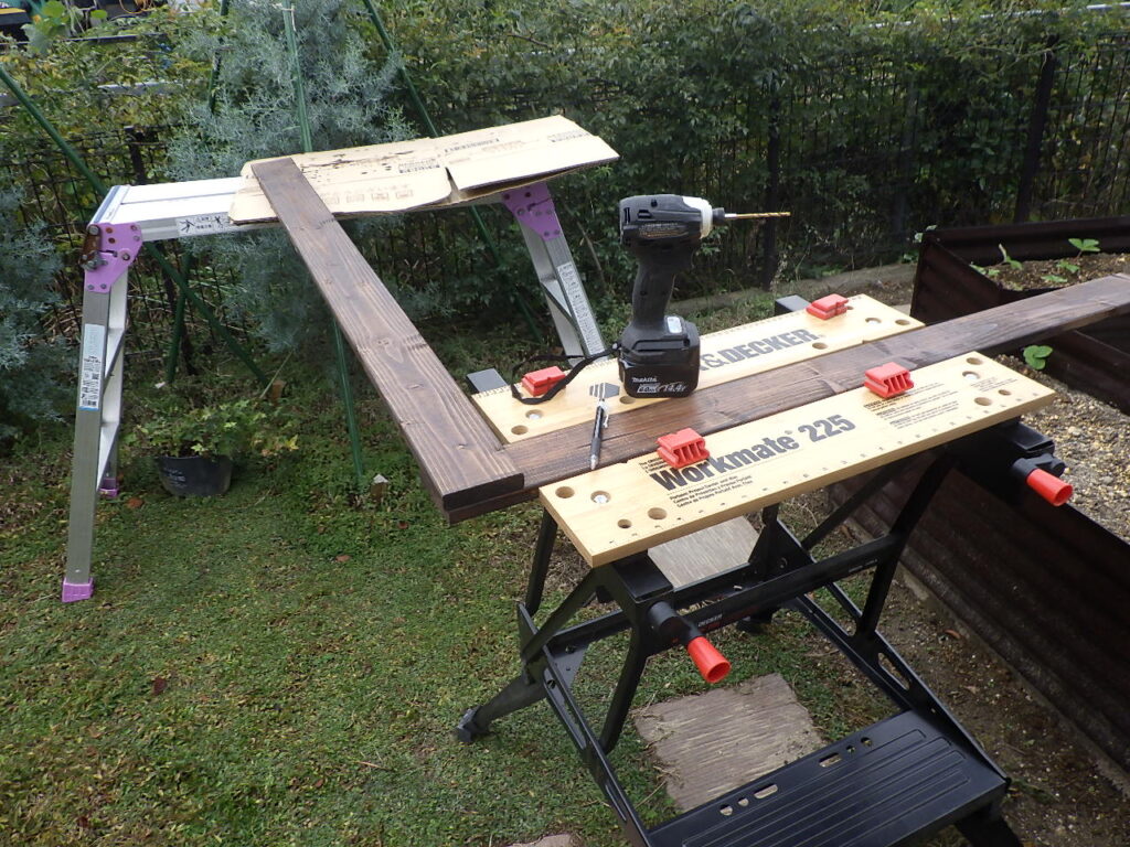 ソーラパネル用架台の台座製作