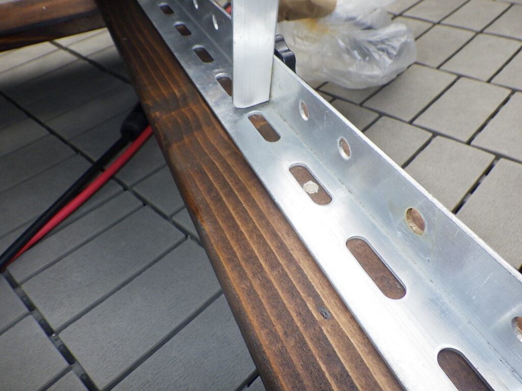 ソーラパネル用架台の台座製作。架台取付。