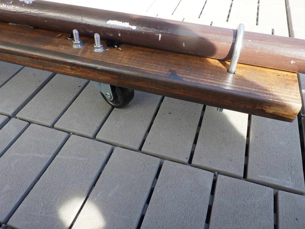 移動できるソーラーパネル用単管架台の車輪製作